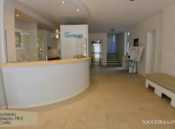 Departamento · 94m² · 3 Ambientes · 1 Cochera · Departamento 2 Dorm. con Jardín y Parrilla a Pasos del Mar en Venta en Cariló C/financiación