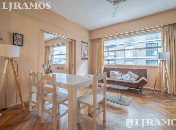 Departamento · 173m² · 4 Ambientes · Guido y Montevideo. Racionalista. Techos Altos.
