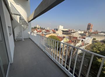 Departamento · 75m² · 3 Ambientes · 1 Cochera · Venta Hermoso 3 Ambientes con Terraza