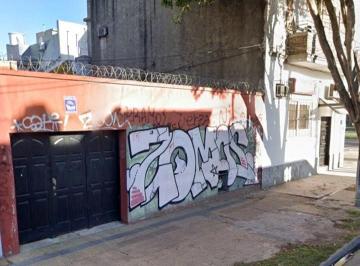 Terreno · 165m² · Venta de Lote 8.66x19 Gran Oportunidad Para Construir a m de Av Mitre