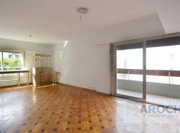 Departamento · 93m² · 4 Ambientes · 1 Cochera · Departamento en Venta, 4 Ambientes con Dependencia y Cochera Fija Cubierta. Muy Luminoso
