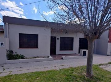 Casa · 80m² · 3 Ambientes · 1 Cochera · Casa Americana 3 Ambientes en Venta en Merlo