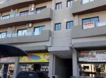 Departamento de 2 ambientes, Villa Carlos Paz · Jl Inmobiliaria Alquila Anual Dpto con Cochera. Av Cárcano 450
