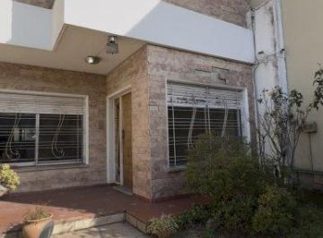 Casa de 4 ambientes, Lomas de Zamora · Chalet en Venta Apto Crédito
