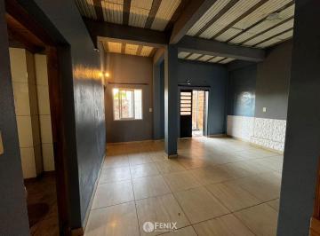 Casa · 100m² · 4 Ambientes · 1 Cochera · Cfa199 - Casa en Alquiler - 3 Dorm. - Zona Terminal Av Quaranta