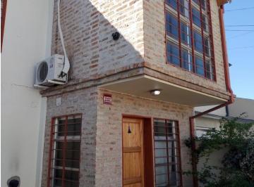 PH de 5 ambientes, General Roca · Castañeda Vende, Oportunidad, Dúplex en General Roca (Rn), Muy Buena Ubicación.