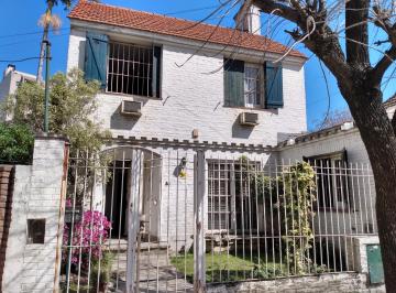 Casa de 4 ambientes, Morón · Dueño Vende! Excelente Ubicación, Muy Linda Casa! Apta Crédito