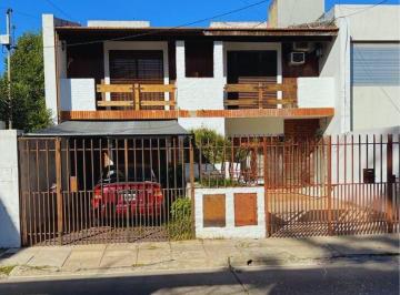 FRENTE · Dúplex 4 Amb. Impecable Estado. Apto Crédito - Venta Urgente Cochera - 3 Dor. V. Sarmiento, Z/ward.