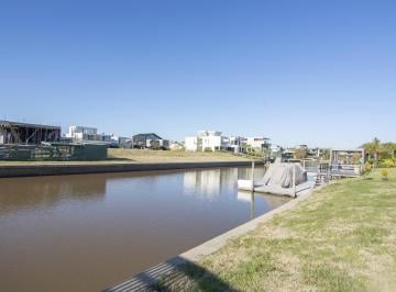 Terreno · 800m² · Terreno Al Agua en Venta El Yacht, Nordelta. Excelente Ubicación.