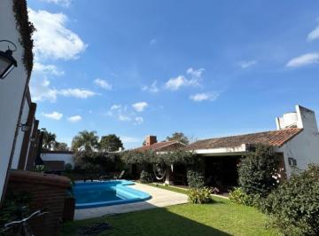 Casa · 205m² · 4 Ambientes · 2 Cocheras · Paraguay 563, Yerba Buena