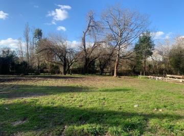 Terreno · 1077m² · Lote en Venta en El Barrio Los Fresnos