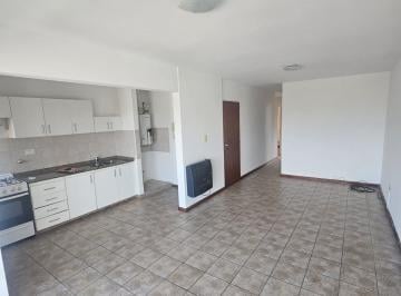 Departamento · 57m² · 4 Ambientes · 1 Cochera · Departamento en Echesortu, 3 de Febrero Al 3400 Excelente Departamento con Cochera y Amenidades