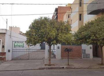 Foto · Terreno en Venta Barrio Observatorio Frente a Tribunales II con Tres Departamentos y Galpon.