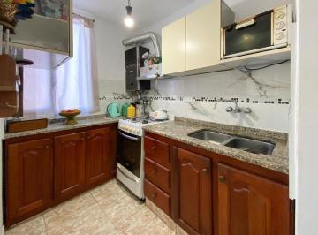 Departamento · 47m² · 3 Ambientes · Venta | Permuta - Departamento de 2 Dorm. con Balcón - Las Heras, Rosario.