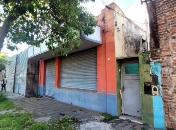 Local comercial de 5 ambientes, Lanús · Lote con Local y Dptos. Oportunidad