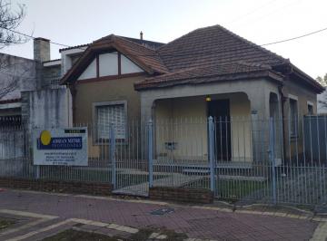 Casa de 3 ambientes, Lomas de Zamora · Banfield - Chalet a Reciclar Excelente Ubicacion