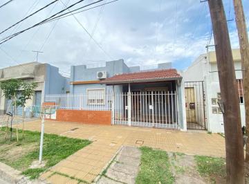 PH · 70m² · 3 Ambientes · 1 Cochera · PH - Haedo Sur