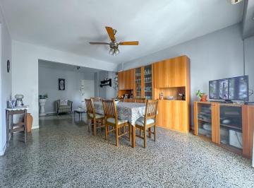 Departamento · 63m² · 3 Ambientes · Departamento en Venta en Lanús Oeste 3 Ambientes
