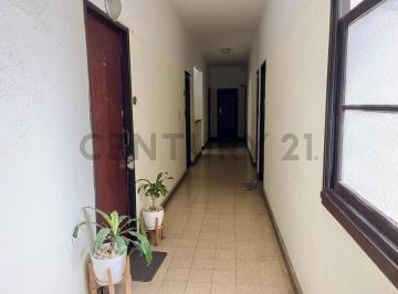 Departamento · 46m² · 3 Ambientes · Oportunidad! Luminoso 3 Amb. en Balvanera U$s65.000