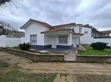 Casa de 4 ambientes, Quilmes · Chalet en Alquiler