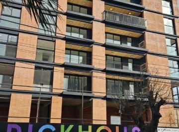 Local comercial · 180m² · Alquiler Local Comercial Ituzaingo Norte