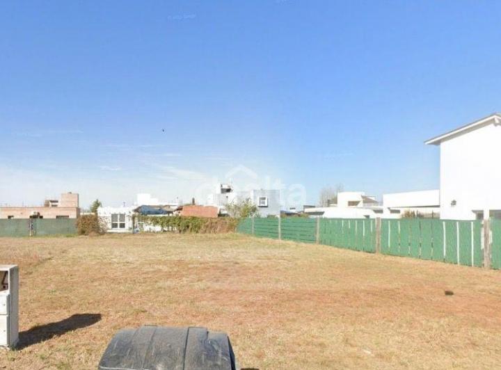 Terreno · 492m²