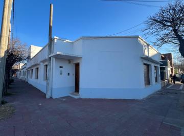Casa de 4 ambientes, Santa Rosa · Casa Para Uso Comercial