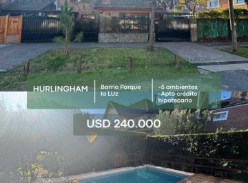 Casa · 164m² · 5 Ambientes · 3 Cocheras · Casa en Venta 5 Ambientes Hurlingham, Parque La Luz