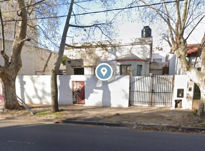 Terreno · 216m²