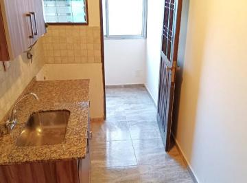 Departamento · 58m² · 2 Ambientes · Departamento 2 Ambientes Alquiler Banfield con Placard