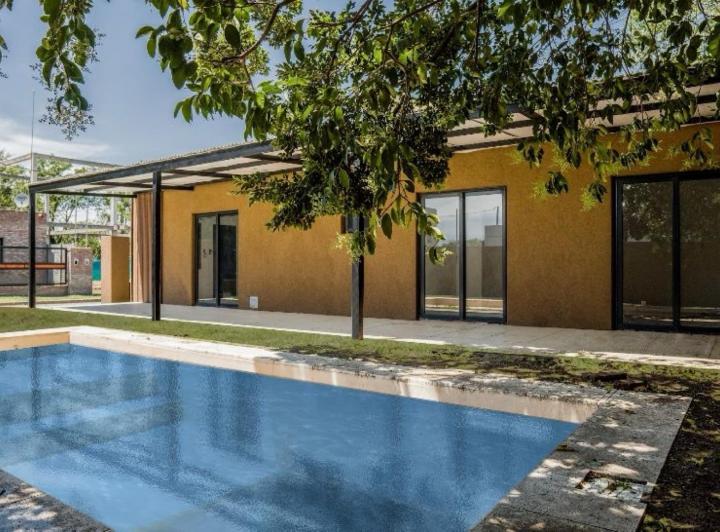 Casa · 70m² · 3 Ambientes · 1 Cochera