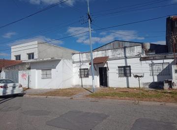 Bodega-Galpón de 3 ambientes, Pilar · Retasada - Casa Sup Total 998 m² - Tinglado 256 m² - a Tres Cuadras de Ruta 28 - Todos Los Servi