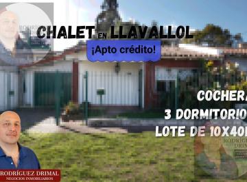 Casa · 4 Ambientes · 1 Cochera · Chalet en Llavallol con 3 Dorm. y Cochera!