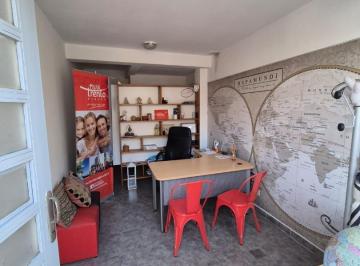 Local comercial · 20m² · Villa Urquiza Local Comercial en Venta. Llerena Al 3000