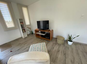 Casa de 5 ambientes, Luján de Cuyo · Vendo Casa de Categoria en B° Atamisque de Lujan Usd 165.000 Apta Credito!