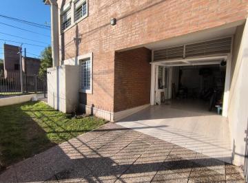 Casa de 12 ambientes, Córdoba · Apto Credito! - en Venta Duplex Esquina