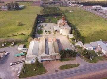 Casa · 2425ha · Galpón Industrial Sobre Ruta 21 Km 268