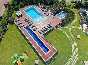 Departamento de 3 ambientes, Uruguay · Icon Brava, 2 Balcones Terraza, Cochera, Amenities, Baulera, Departamento Venta, Maldonado Uruguay