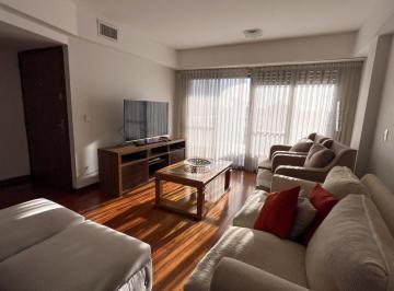 Departamento · 180m² · 6 Ambientes · 1 Cochera · Bv. Oroño y Jujuy. Magnífico Departamento de 4 Dorm.