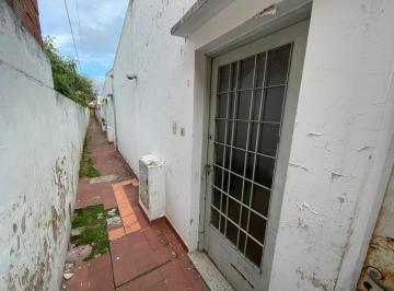 Departamento de 3 ambientes, La Plata · Departamento con Patio a Refaccionar