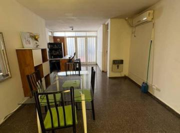 Casa de 7 ambientes, Godoy Cruz · Venta - Casa - Godoy Cruz (Barrio Bombal)