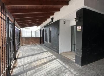 Casa de 10 ambientes, Córdoba · Vendo Casa de 5 Dorm en Barrio Las Flores Zona Sur
