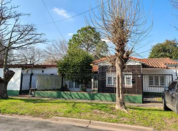 Casa · 120m² · 5 Ambientes · 2 Cocheras · Casa en Longchamps