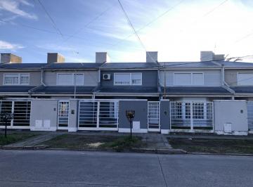 Casa · 66m² · 3 Ambientes · 1 Cochera · Duplex en Venta La Plata 2 Dor. 15 524 y 524 Bis