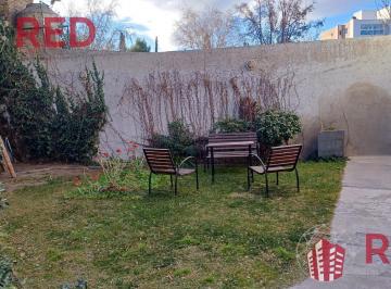 Casa · 226m² · 6 Ambientes · 2 Cocheras · Venta de Casa de Dos Dorm. en Barrio Rio Grande