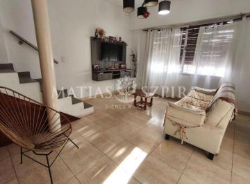 Casa · 180m² · 6 Ambientes · 1 Cochera · Casa 6 Ambientes. | Mariscal Castilla 4988