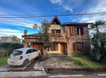 Casa · 199m² · 6 Ambientes · 2 Cocheras · Casa en Venta en Country Club Las Lajas - 6 Ambientes
