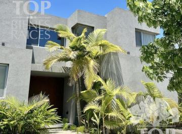 Casa · 220m² · 6 Ambientes · 2 Cocheras · Casa en Venta en Las Tipas - Nordelta