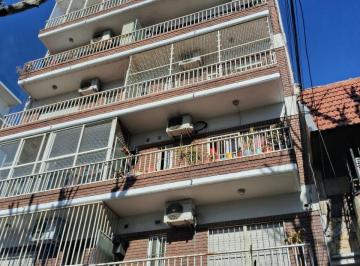 Departamento de 3 ambientes, Avellaneda · Wilde Centro Alquiler Departamento 3 Ambientes con Cochera