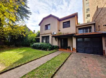 Casa de 6 ambientes, Vicente López · Casa en Alquiler - Olivos, Vicente López